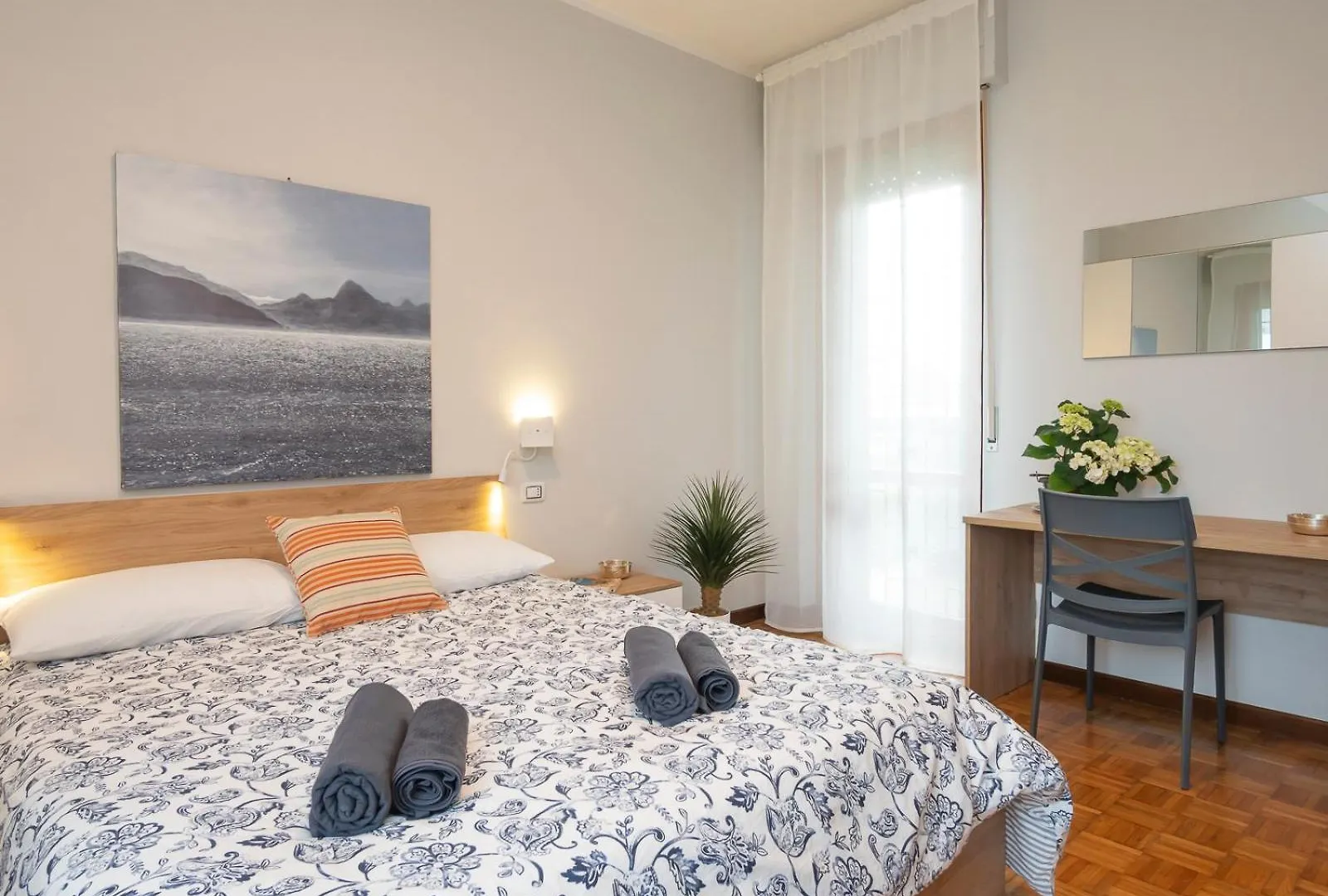 Rho Fiera - Ideale Per Famiglie E Viaggi Di Lavoro 0*,  Italien